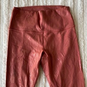 Lululemon - Wunder Under Shine Leggings